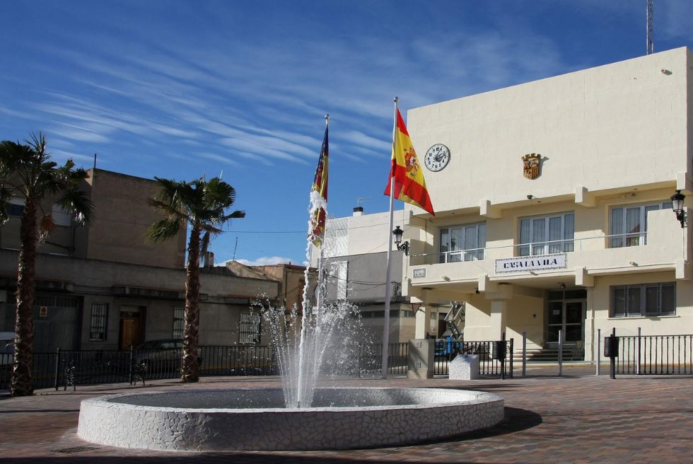 Dona detinguda a Casinos per enverinar la seua parella