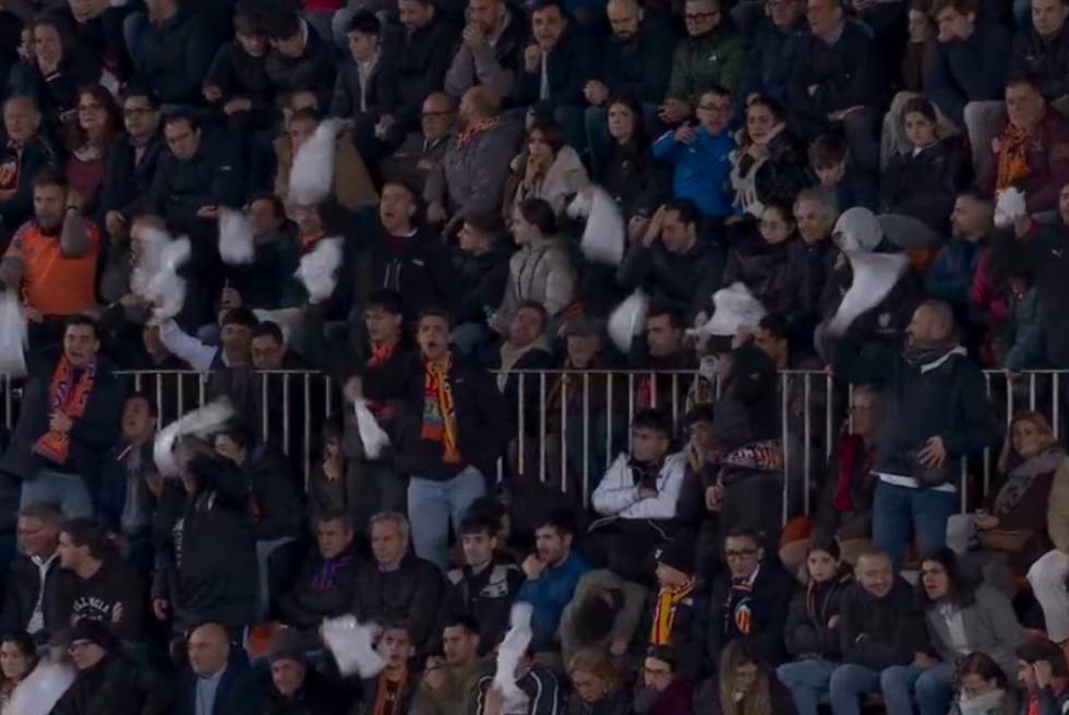 Jornada amarga per als equips valencians en Primera: derrotes de València, Llevant i Elx