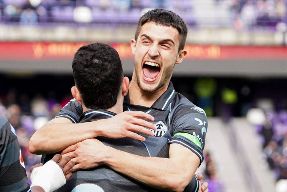 El Castelló torna al cim de Segona tres dècades després i alimenta el somni de l’ascens