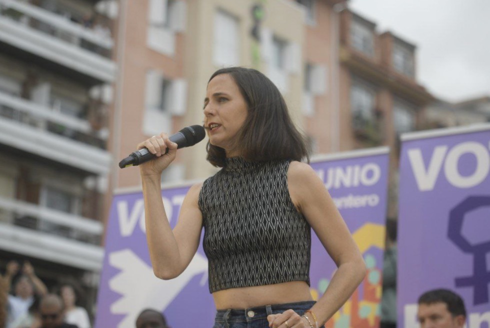 Detenen a Xirivella dos homes per ciberassetjament a Ione Belarra, líder de Podemos