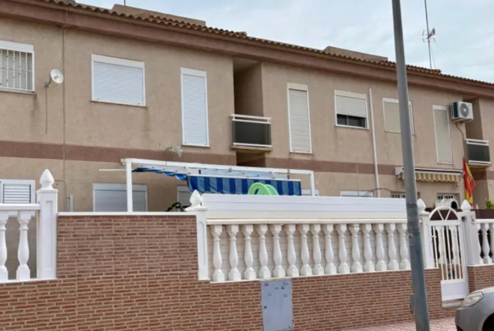 Investiguen a Torrevieja la mort d’una xiqueta de 3 anys a mans del seu pare