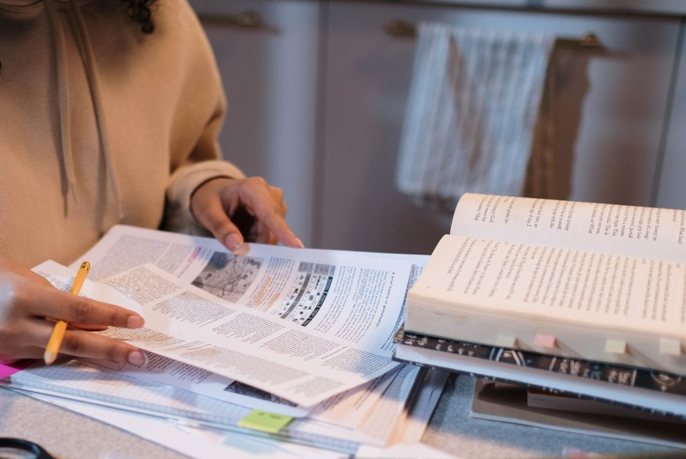 Informa't del torn de matrícula per a les proves de valencià de la JQCV