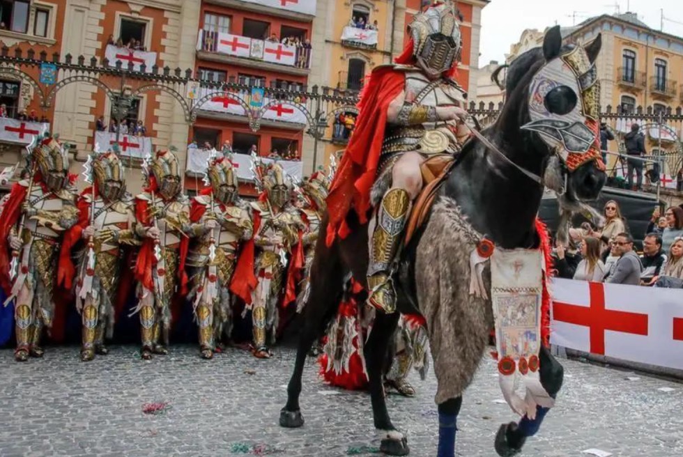 Alcoi viu un emocionant cap de setmana de Moros i Cristians 2026
