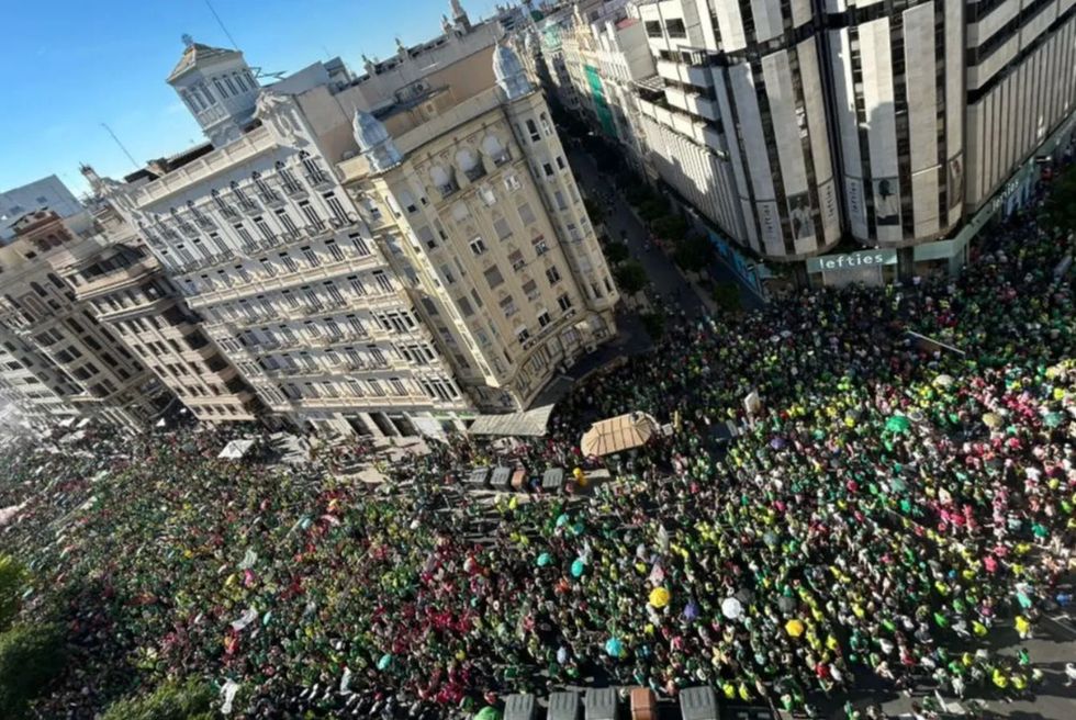 La vaga docent entra en la tercera setmana sense acord amb Educació