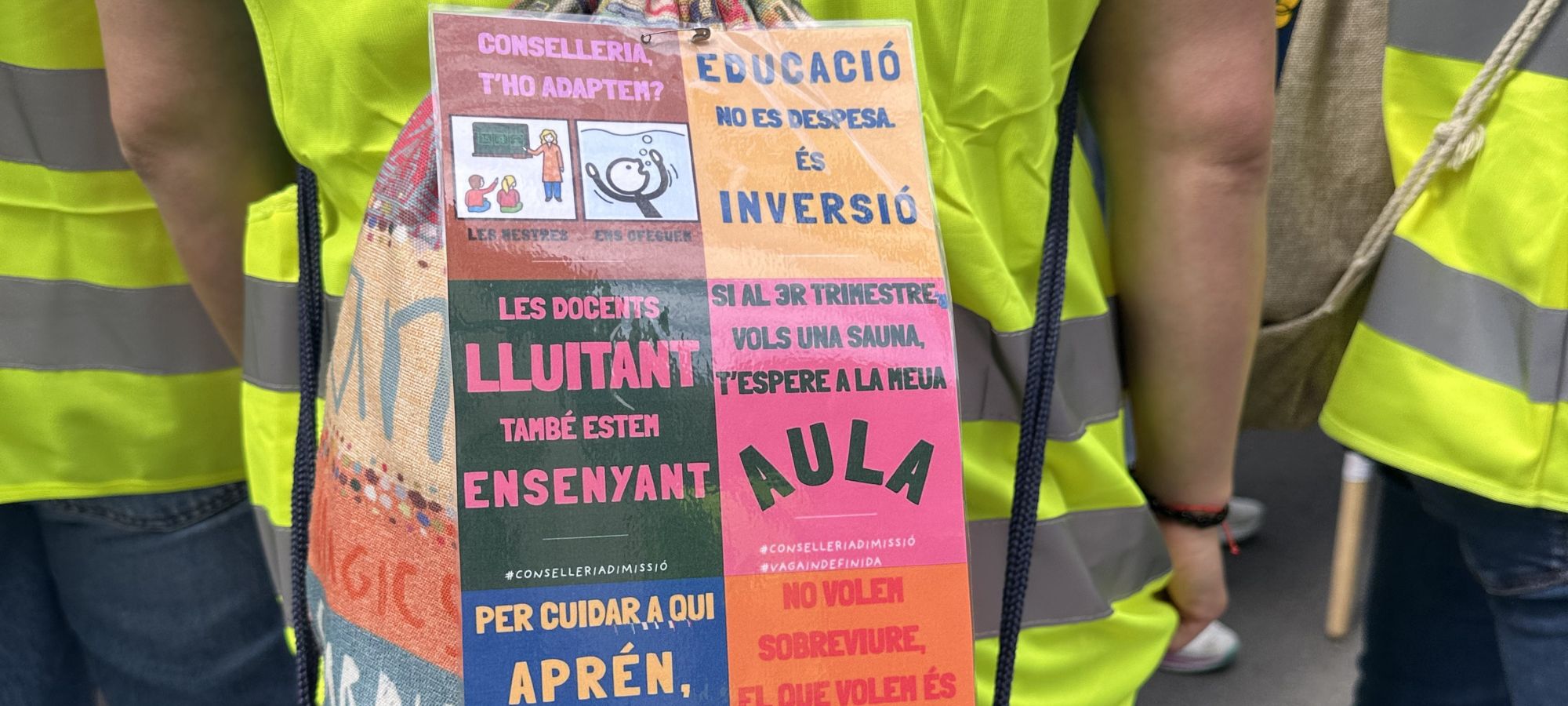 Protesta massiva d'educaci&oacute; als carrers de Val&egrave;ncia 