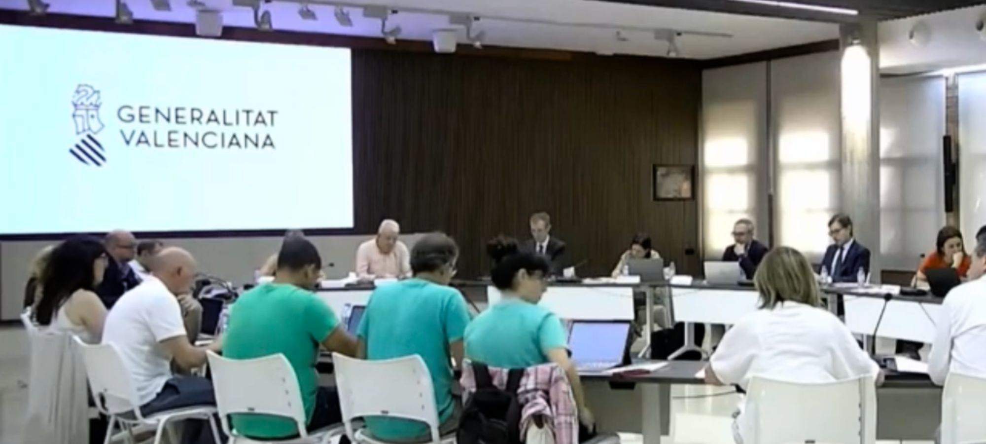 Educaci&oacute; i els sindicats reprenen les negociacions