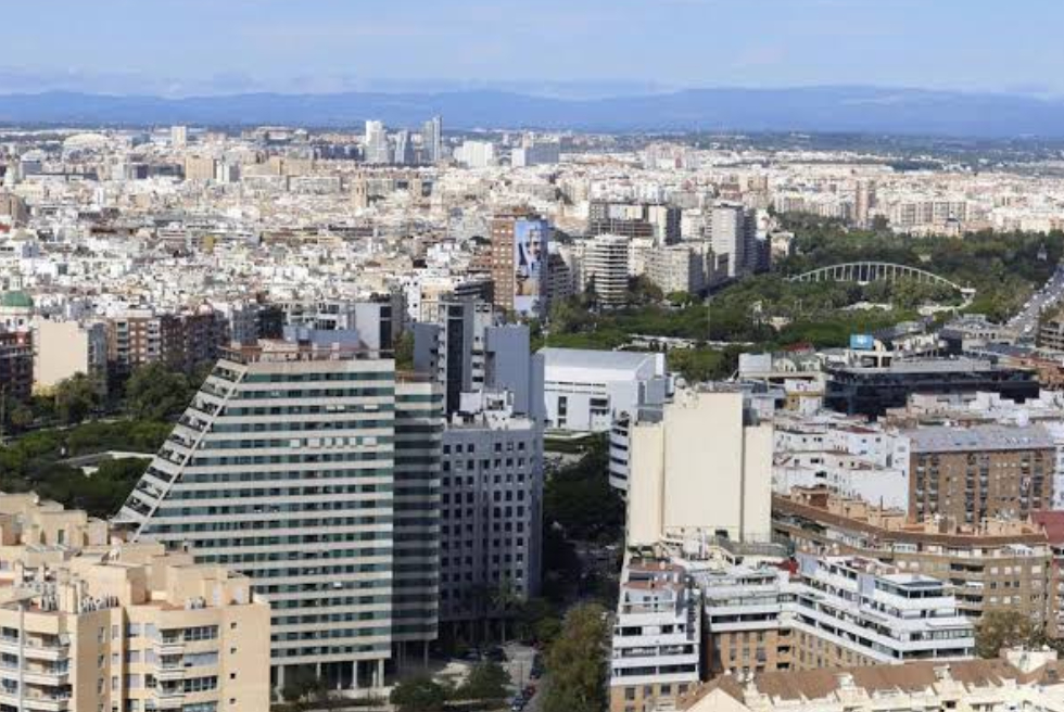 El 22 % dels habitatges en venda a València redueixen el seu preu inicial amb una rebaixa mitjana de 22.000 euros